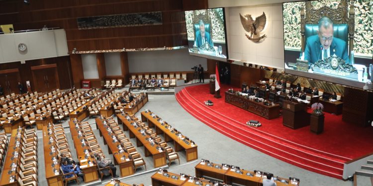 DPR Gelar Rapat Paripurna Bahas Kerangka Ekonomi dan Kebijakan Fiskal RAPBN 2026