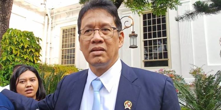 Menkeu Purbaya Buka Suara soal Donasi 125 Ribu Pakaian Reject untuk Korban Bencana