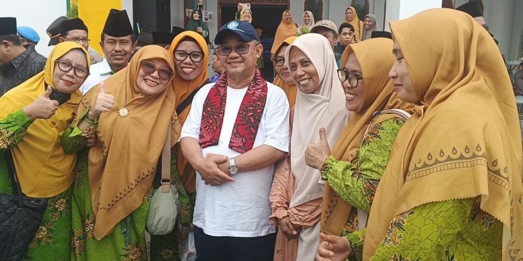 Mendikdasmen Abdul Mu’ti Hadiri Milad ke-114 Muhammadiyah di Sampang Meski Lokasi Acara Berpindah