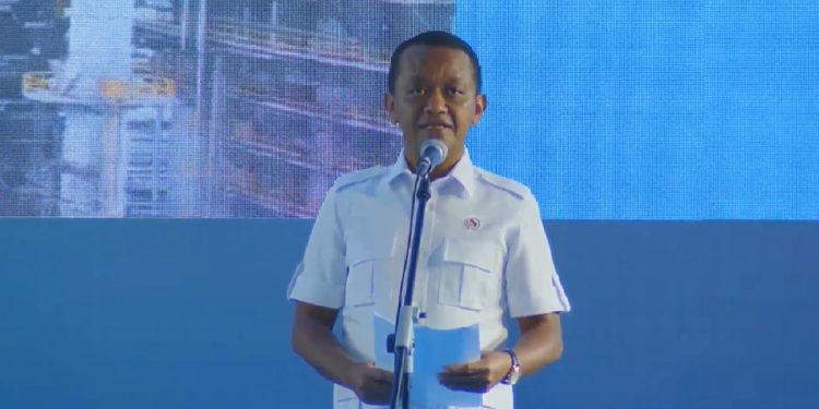 Bahlil Targetkan Impor Avtur Setop 2027, Kilang Pertamina Digenjot